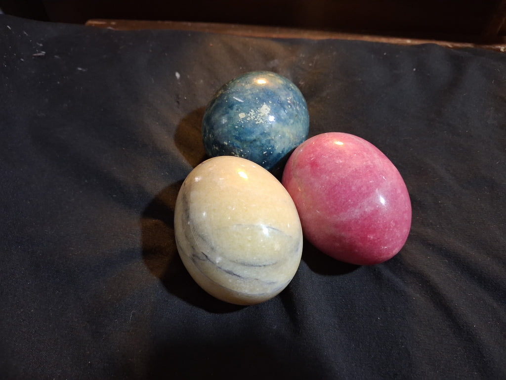 Polished Gemstone & Marble Decorative Eggs – Natural Stone Carvings (Assorted Colors)